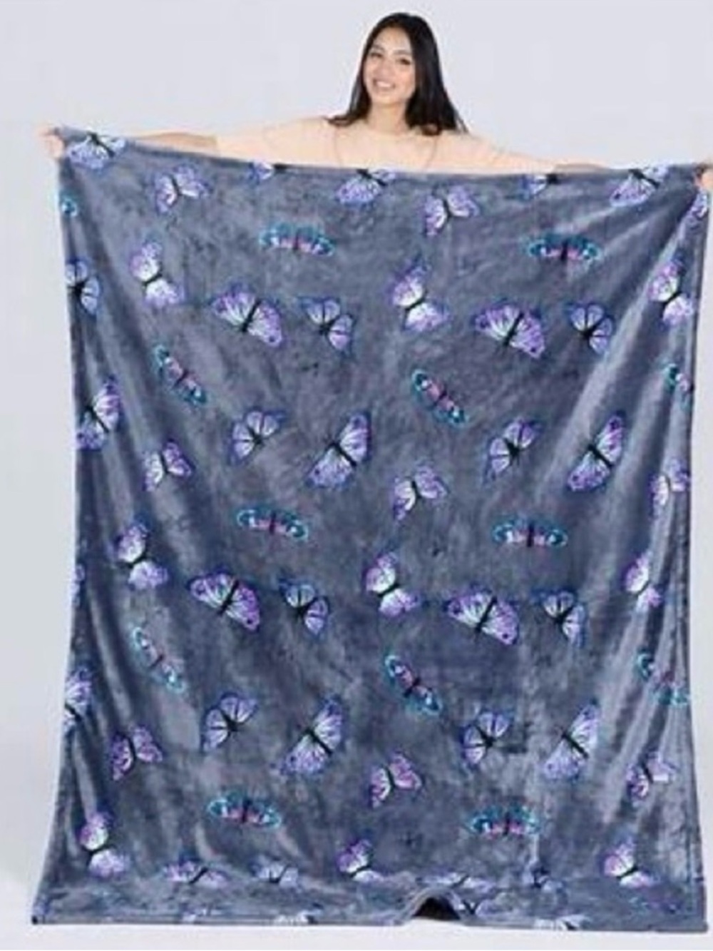 Lug Cuddle Throw Grey Butterfly Blanket - Picture 2 of 5